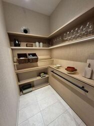 Sixth Avenue (D10), Condominium #619852701